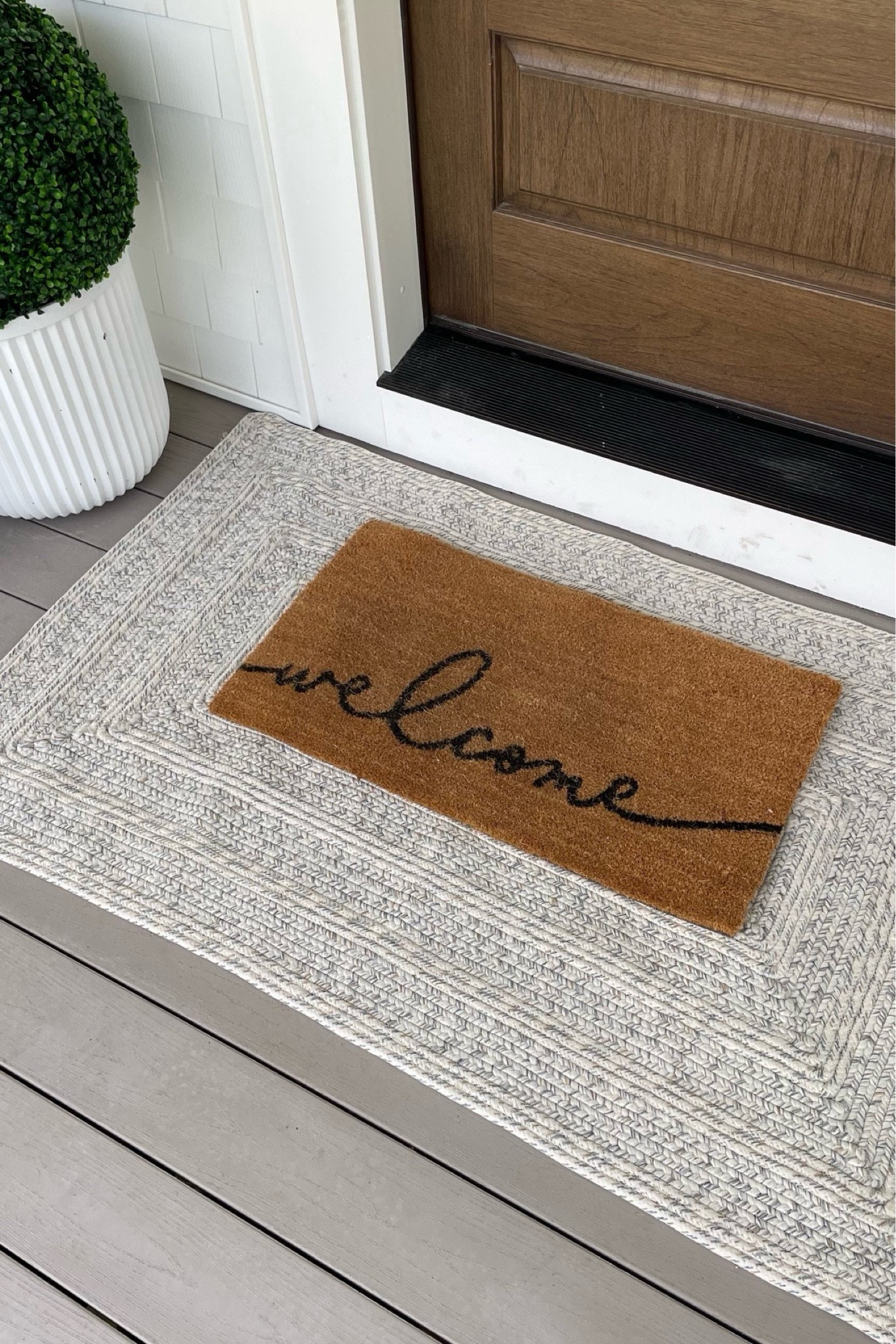 Door mat, entry mat, outdoor rug 

#LTKhome #LTKSeasonal #LTKfindsunder50