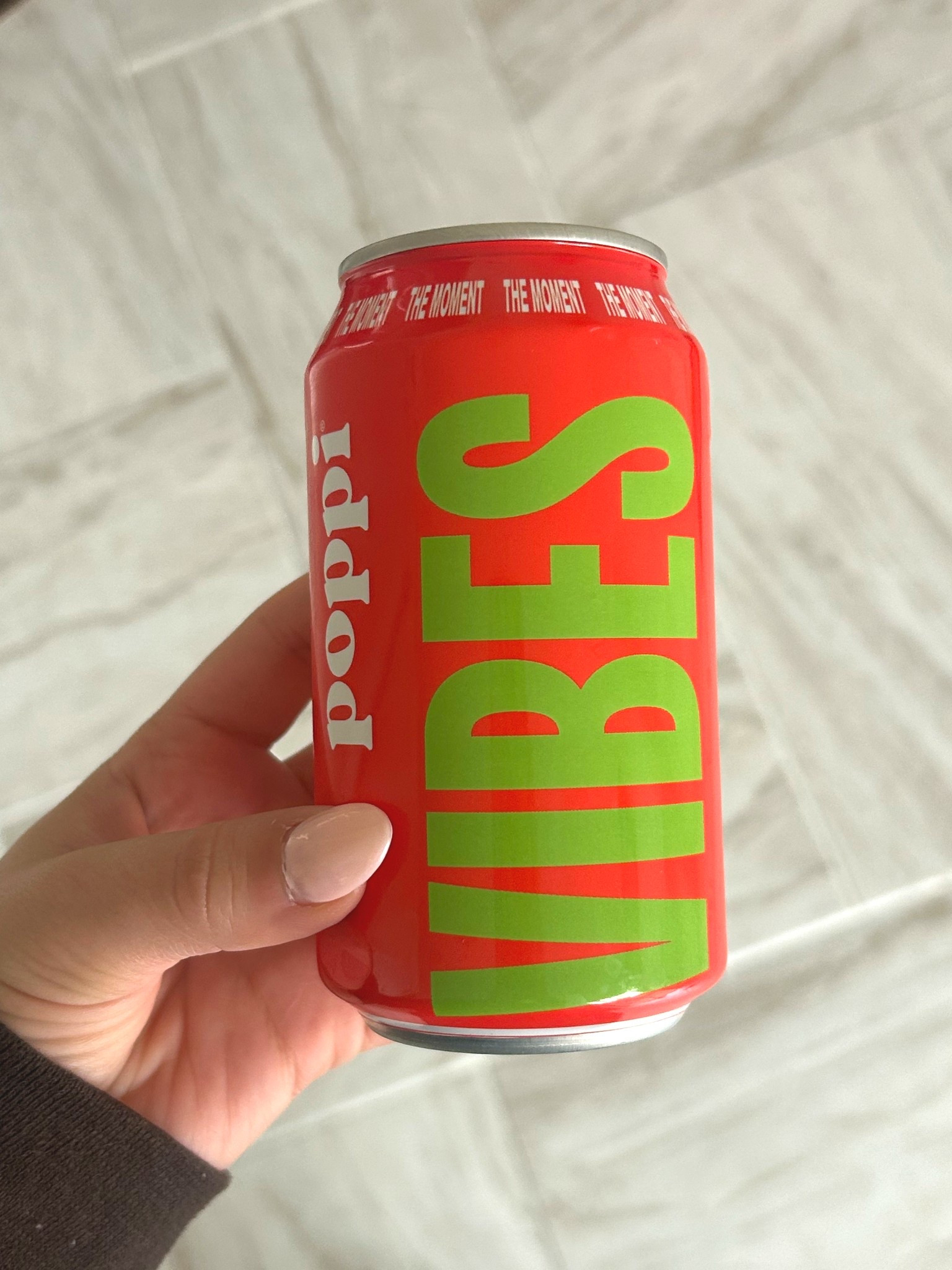 Limited edition Vibes Poppi - Shirley Temple 🍒🥤

#healthysoda #poppi