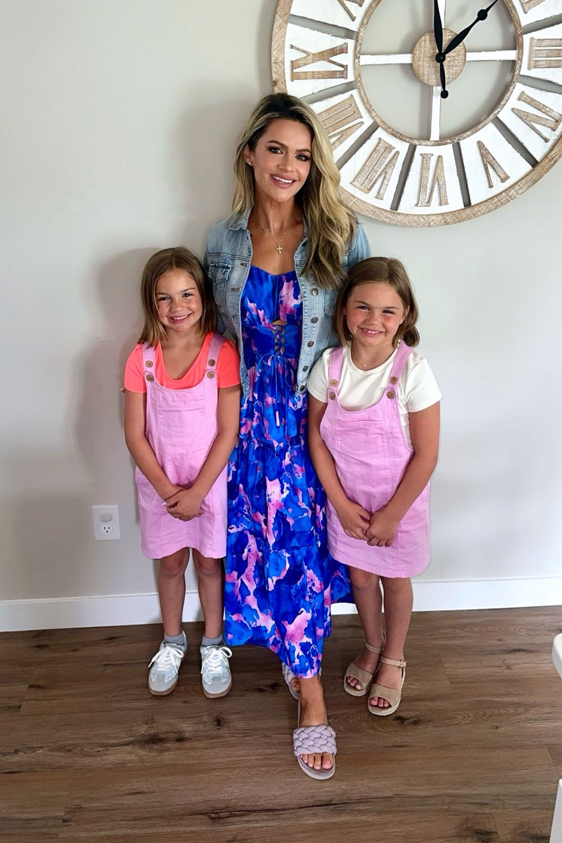 Summer dress// summer outfit// summer maxi dress// concert outfit// summer date night outfit // mom outfit of the day 

#LTKmomlife #LTKootd #LTKdayinmylife