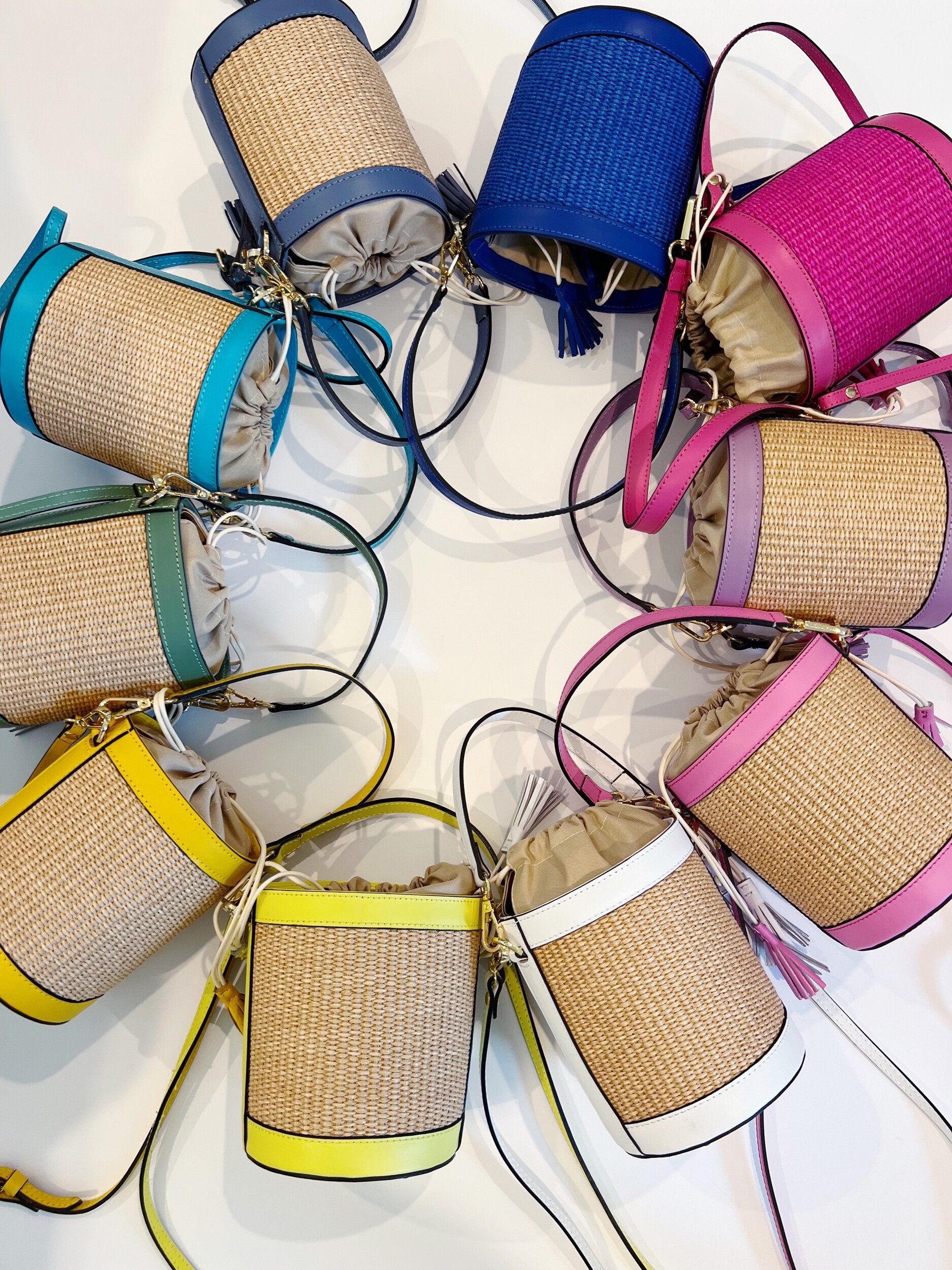 Raffia Bucket Bag — COLORES COLLECTIVE | Colores Collective