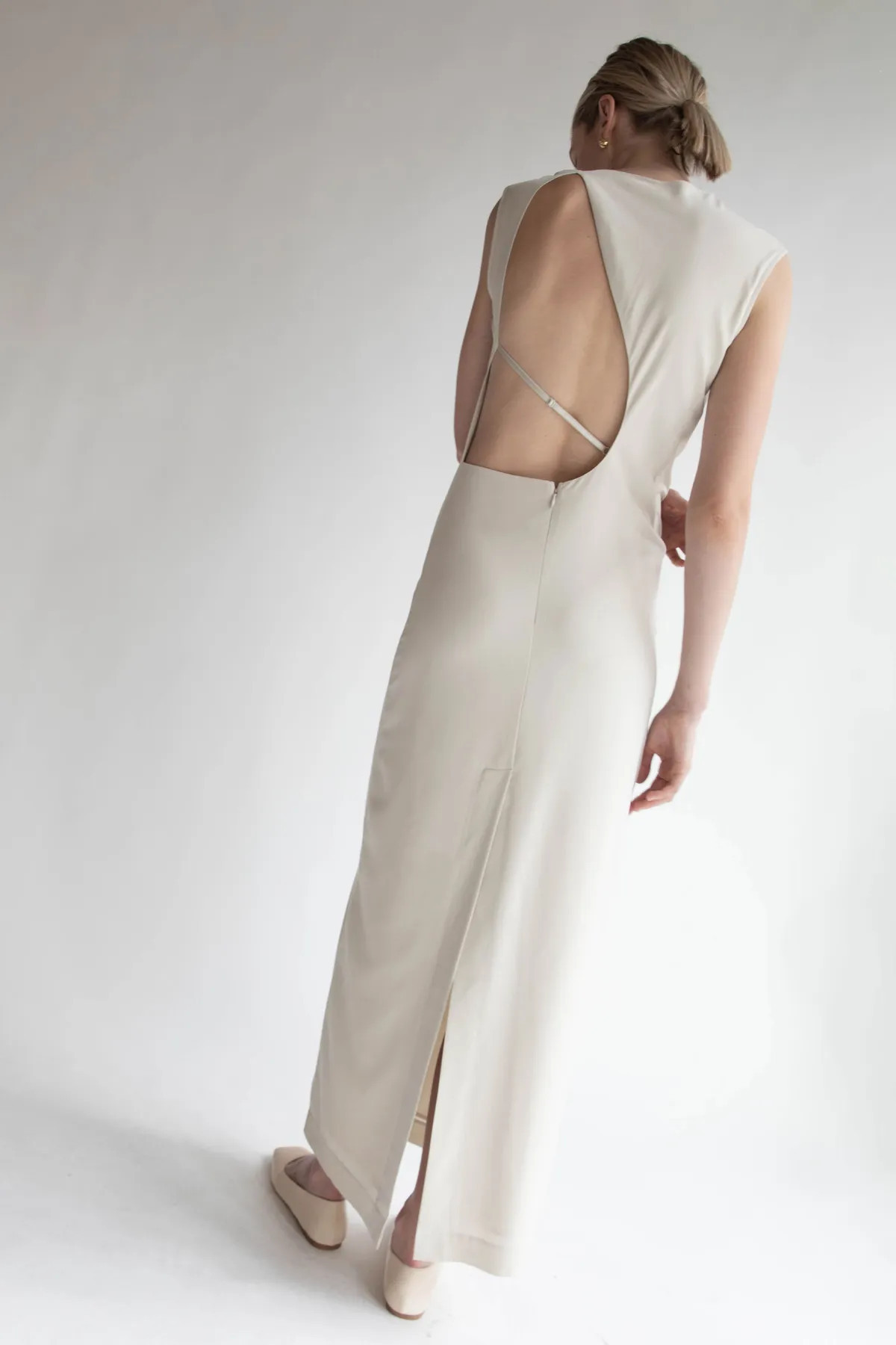 MAXI DRESS WITH OPEN BACK | OAK + FORT