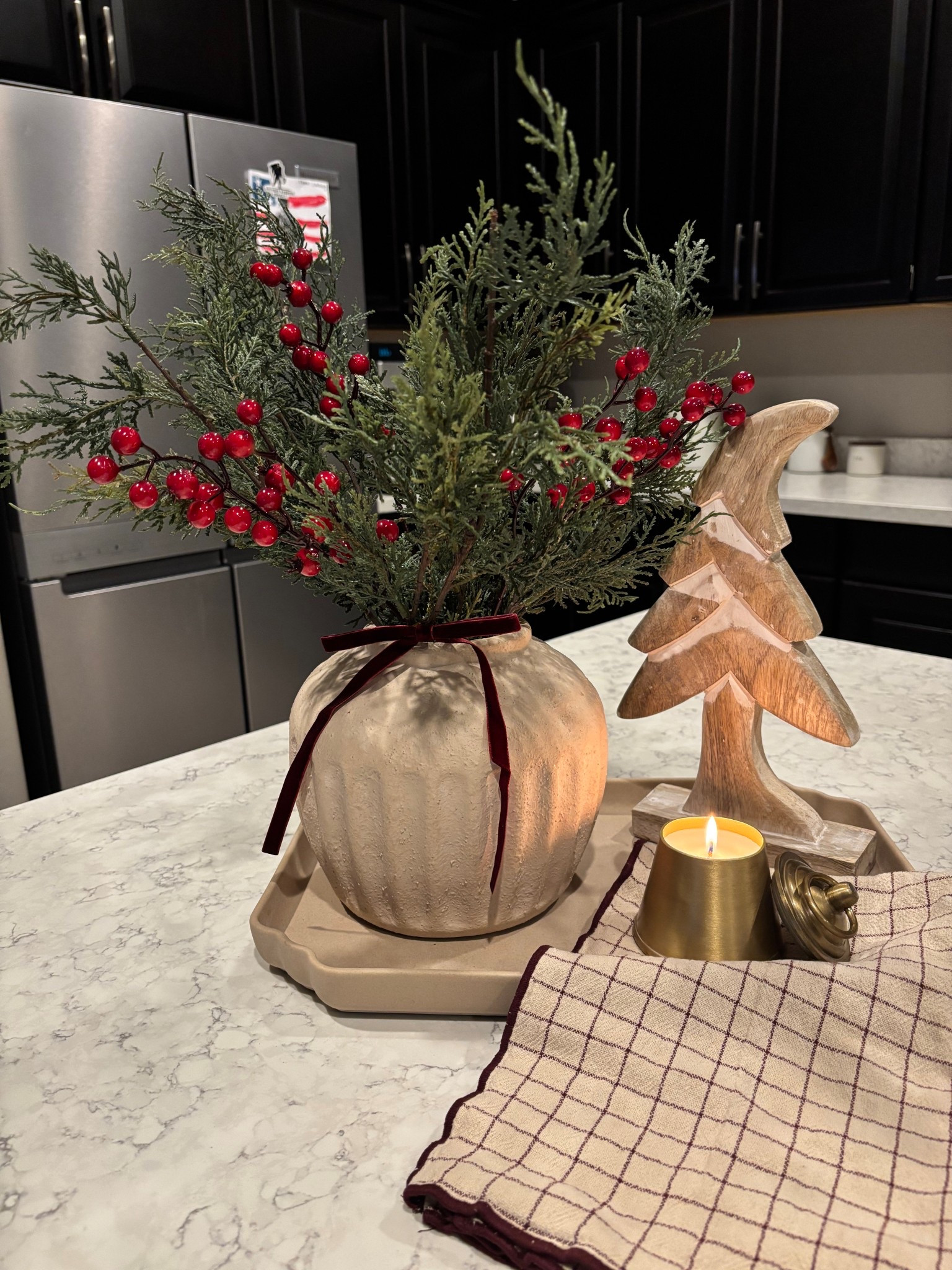 Christmas kitchen decor 🎄

#targethome #targethomedecor #targetchristmasdecor #targetsale  #mcgeeandco #targetmcgeeandco #targetstudiomcgee #christmasdecor  #kitchenfalldecor #holidayseason #christmascandle #hearthandhand #christmasvibes #christmascenterpiece #christmasideas #christmashomefinds #targetfinds #ceramicvase #mcgeevase #ceramictray #homefinds #christmas2025 #decorativeobjects #target  #hearthandhand #hearthandhandstems #stems #christmasstems #targetsalefinds #seasonaldecor

#LTKSeasonal #LTKHoliday #LTKHome