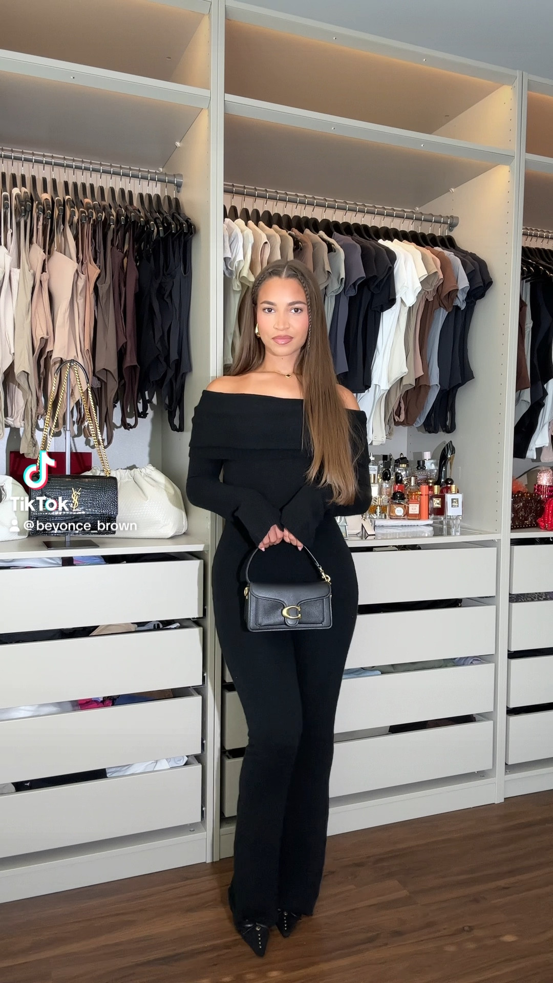 OOTD 🖤🫶🏽🍂

Sizes: 
Prettylittlething jumpsuit: XS

Prettylittlething, pltstyle, plthaul, plt, prettylittlething outfit, outfit inspo, fall outfit inspo, plt jumpsuit, GDWM, ootd, coach tabby 20, Tony Bianco 

#LTKStyleTip #LTKSeasonal #LTKShoeCrush