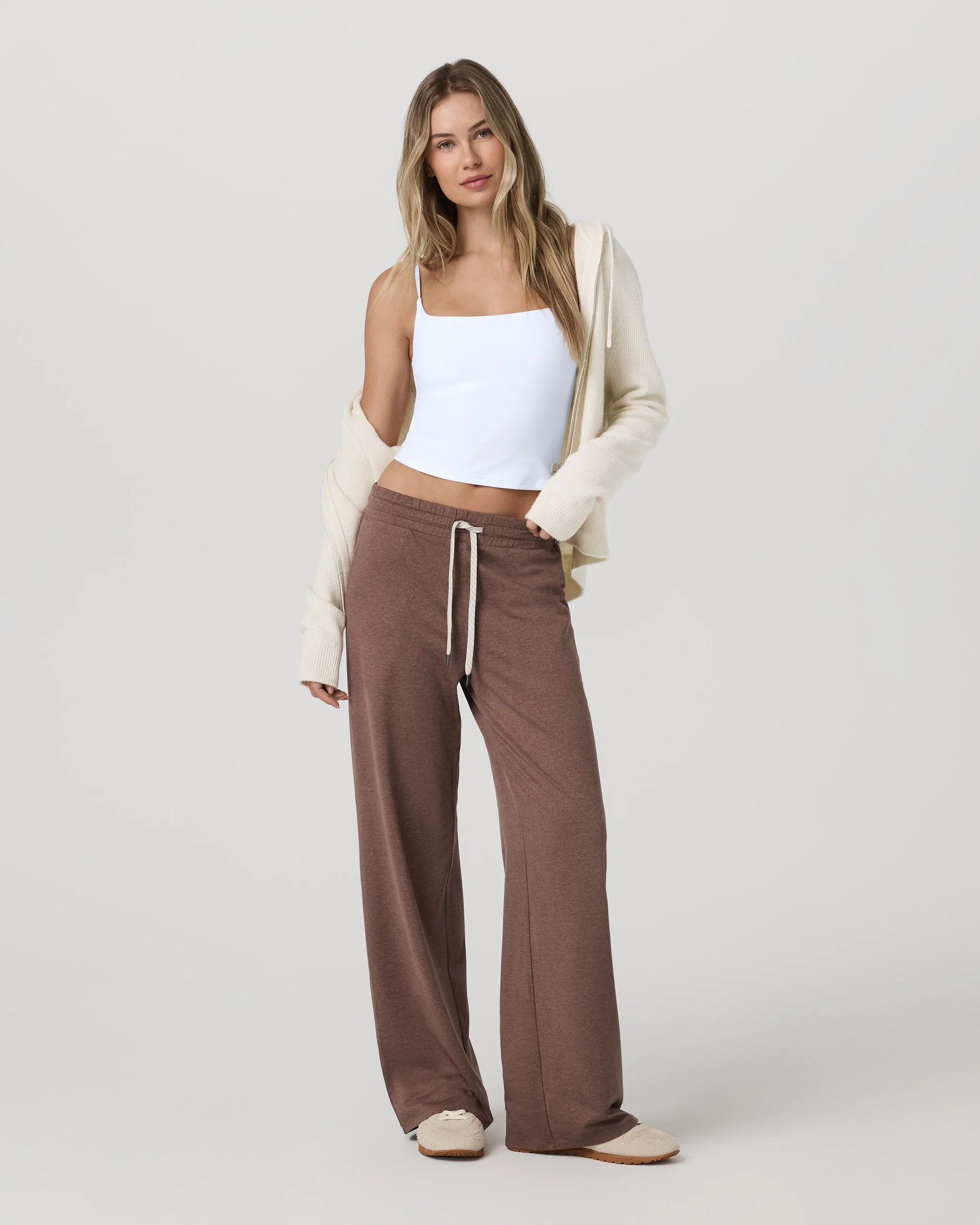 Halo Essential Wideleg Pant | Vuori Clothing (US & Canada)