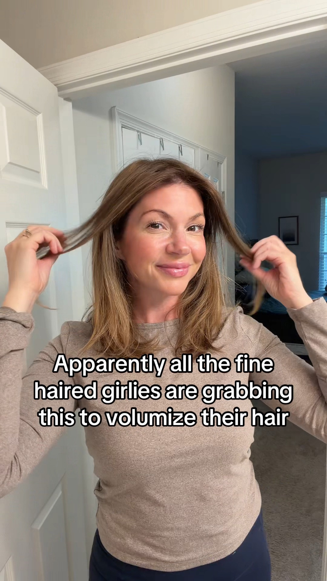 Hair volumizer tool for fine hair. Fine hair hacks