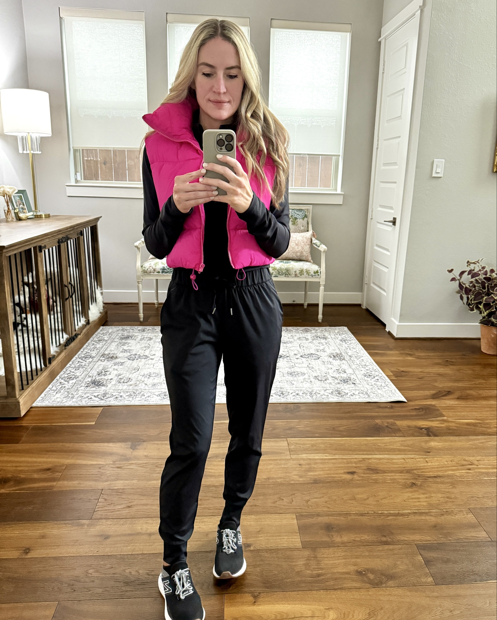 Athleisure Winter Outfit

#everypiecefits

Puffer vest 
Cropped vest 
Joggers 
Tennis shoes 
Athletic outfit 
Gym outfit
 Casual outfit
Athleisure 

#LTKSeasonal #LTKFitness #LTKOver40