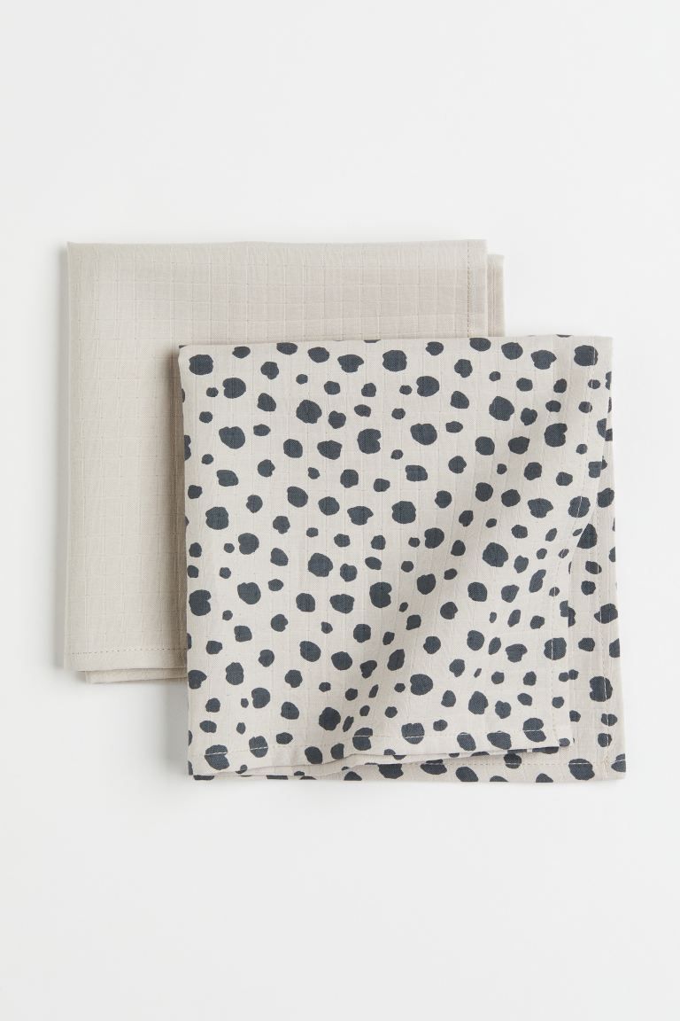 2-pack muslin comfort blankets | H&M (UK, MY, IN, SG, PH, TW, HK)