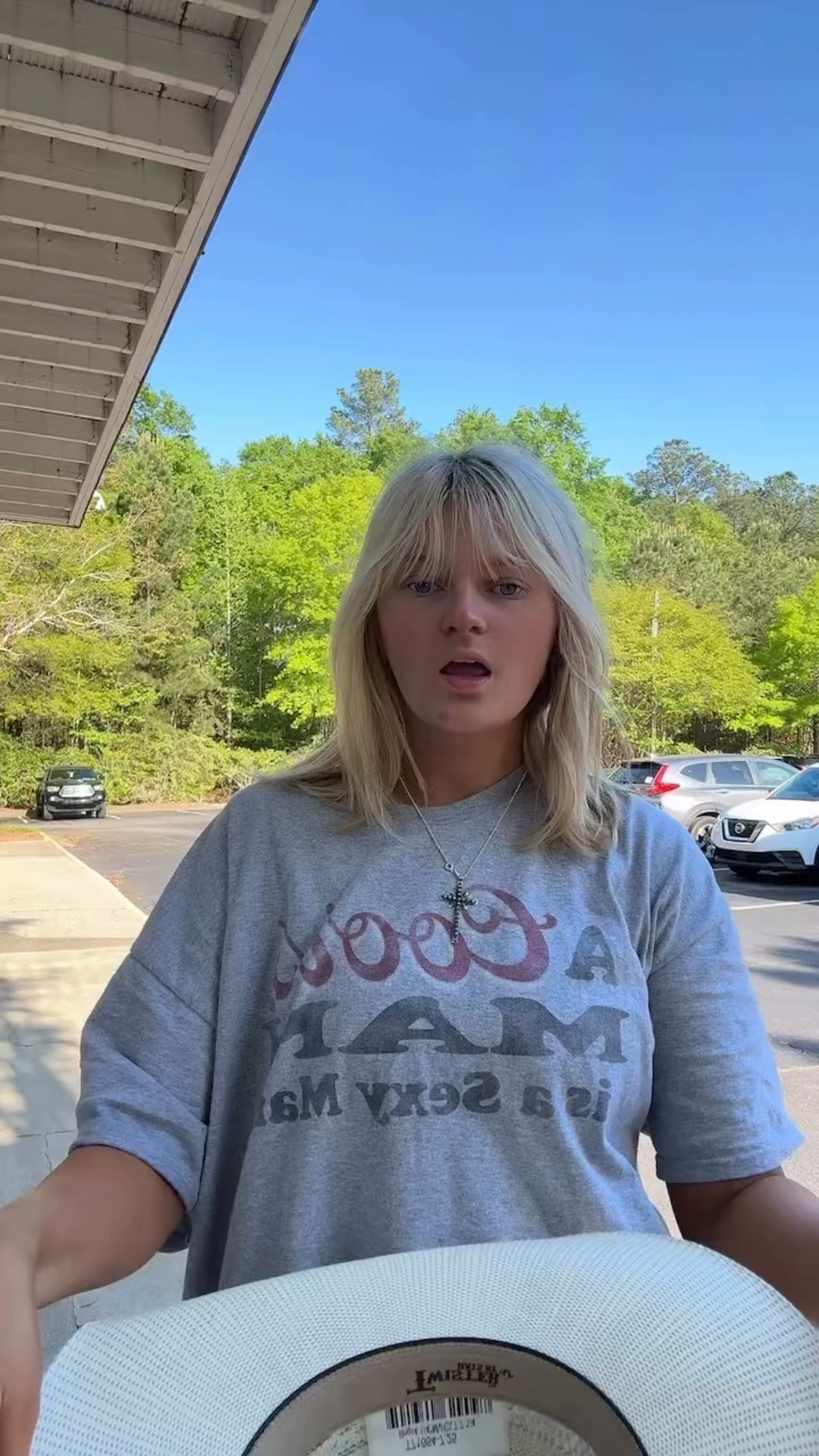 Throwback to last year’s @auburnrodeo 🤠 

Tickets go on sale tomorrow for just $1 down!! Who am i going to see there?!