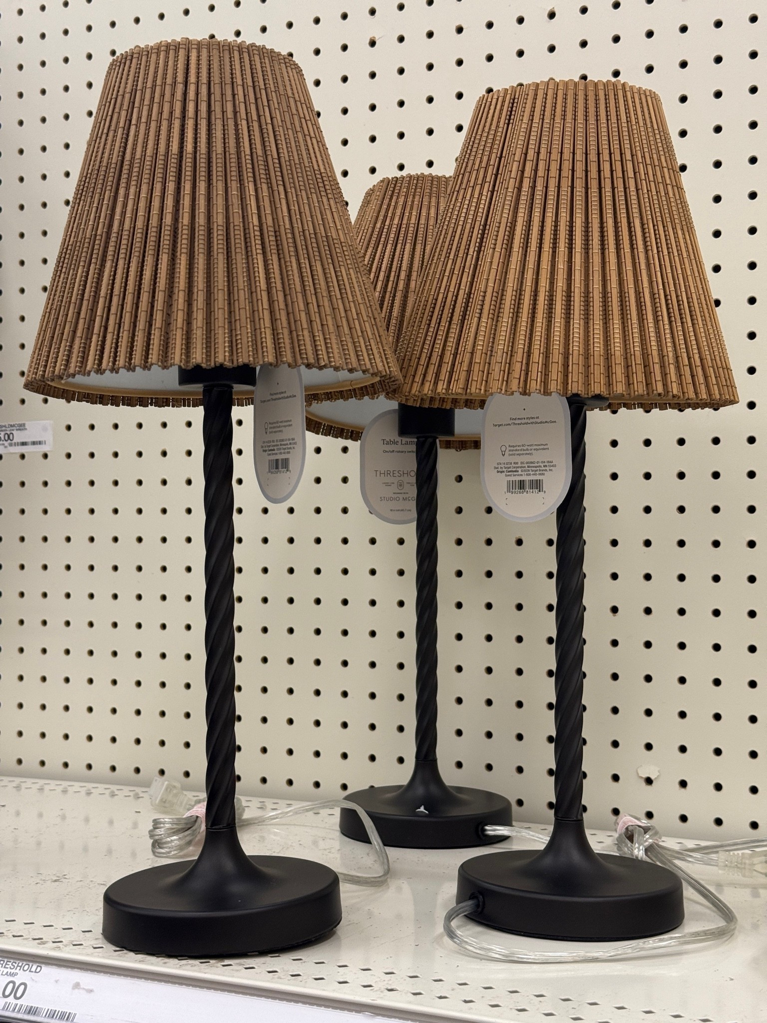 Studio McGee twisted table lamp

#LTKSeasonal #LTKU #LTKHome
