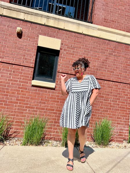 This best selling dress is BACK for another season!

It comes in three different color ways and is less than $50.

I’m wearing an XXL but it is perfectly oversized and fits true to size.


#LTKover40 #LTKfindsunder50 #LTKmidsize