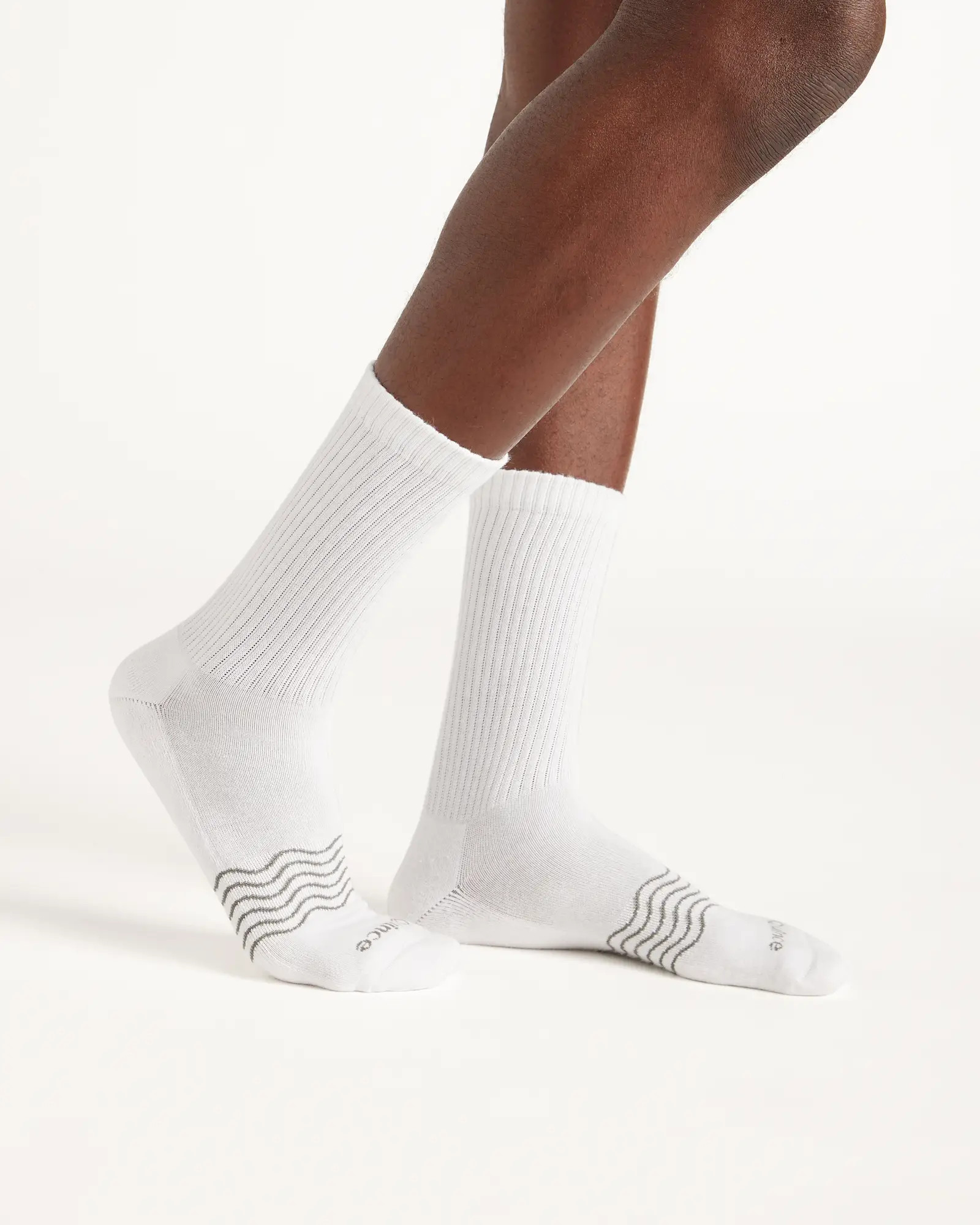 Everyday Cotton Solid Crew Socks (4-pack) | Quince