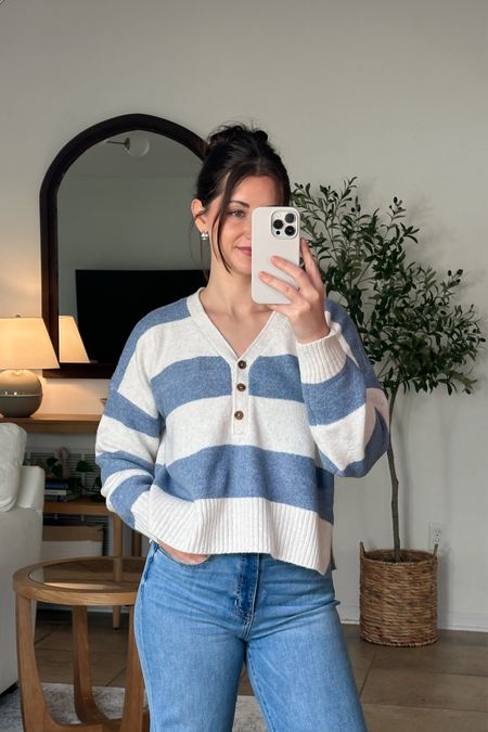 casual sweater outfit 
Wearing size medium & 25 jeans
Francesca’s code: KRISTINE10

#LTKsalealert #LTKfindsunder50 #LTKSeasonal