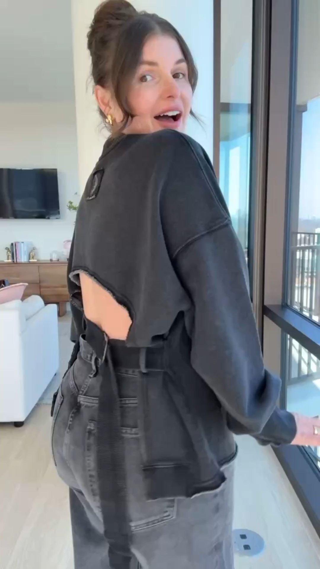 Spring outfit 
Cut-out back

#LTKSeasonal #LTKootd