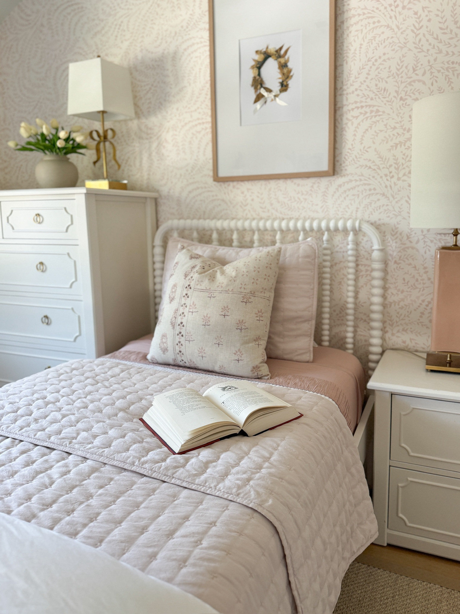 Let your girls dream in pink!

Girls bedroom inspo, pink bedroom, blush bedroom, bow lamp, pink bedding, white bedroom furniture, faux florals, table lamp



#LTKKids #LTKStyleTip #LTKHome