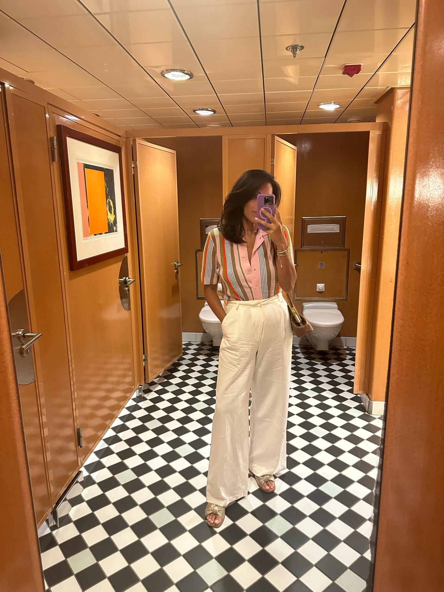 My favorite “Charlie Sheen” shirt 🩷

#LTKSaleAlert #LTKFallSale #LTKStyleTip