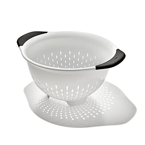 OXO Good Grips 3 QT Plastic Colander, White | Amazon (US)