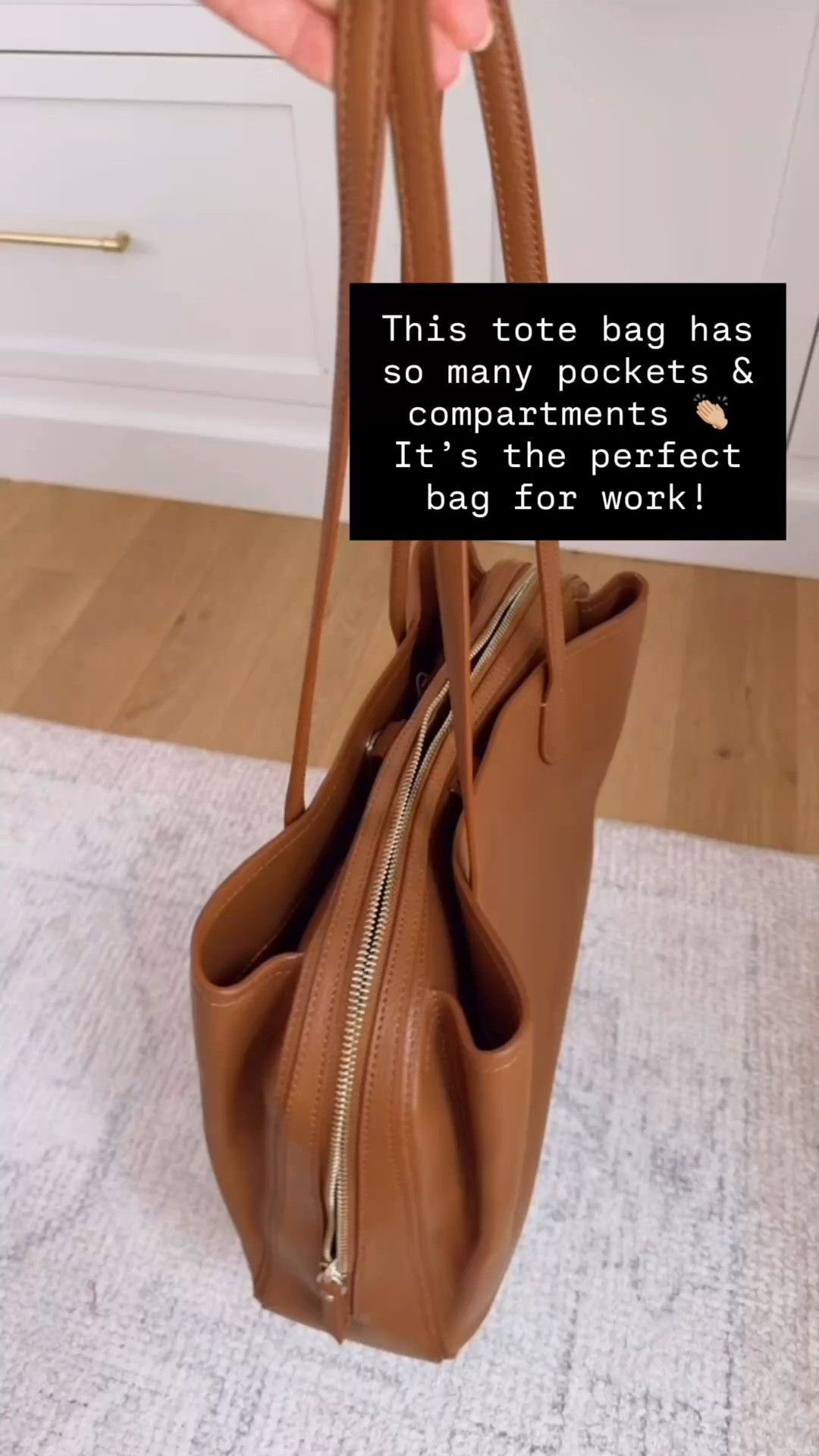 This tote bag is such a good work bag that you will have for years! It has lots of compartments & pockets!

Loverly Grey, workwear, tote bag, work bag

#LTKWorkwear