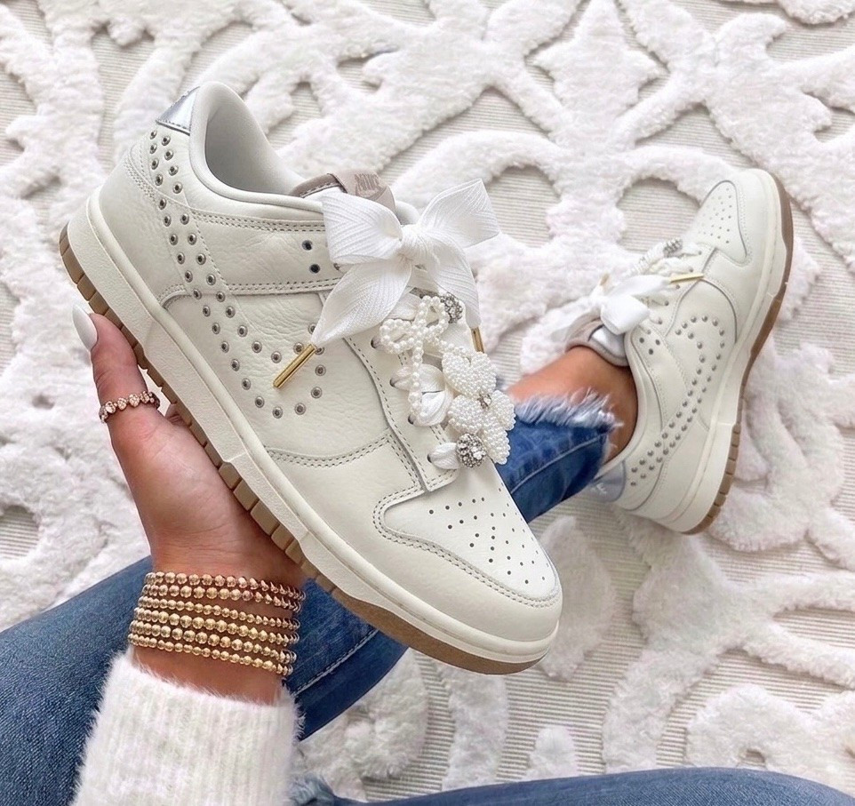 Nike dunk sneakers run true to size