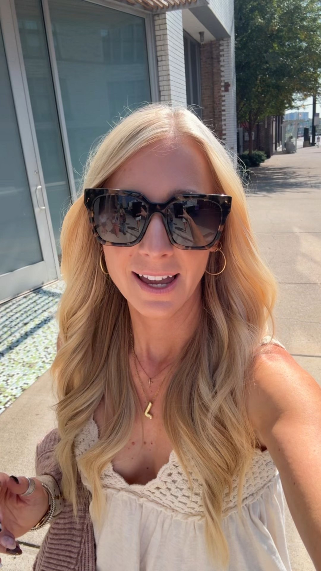 Causal in Nashville!

Top: small 
Jeans: 00

#LTKStyleTip #LTKOver40 #LTKPetite