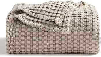 Bedsure Cooling Cotton Waffle King Size Blanket - Lightweight Breathable Summer Blanket of Rayon ... | Amazon (US)