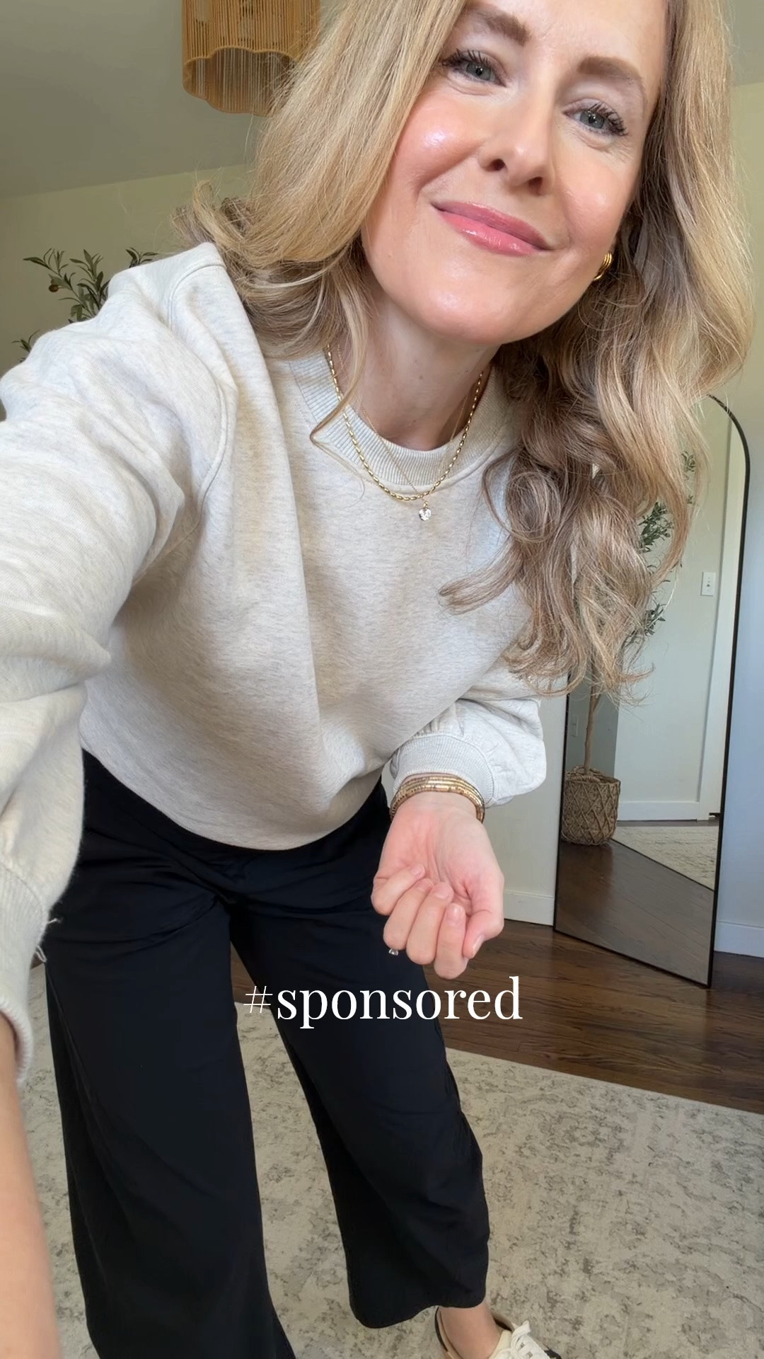#sponsored Fall’s viral “it” pants! Comfy, on trend and easy to dress up or down. Fit tts, I’m in the 6. @Ruti