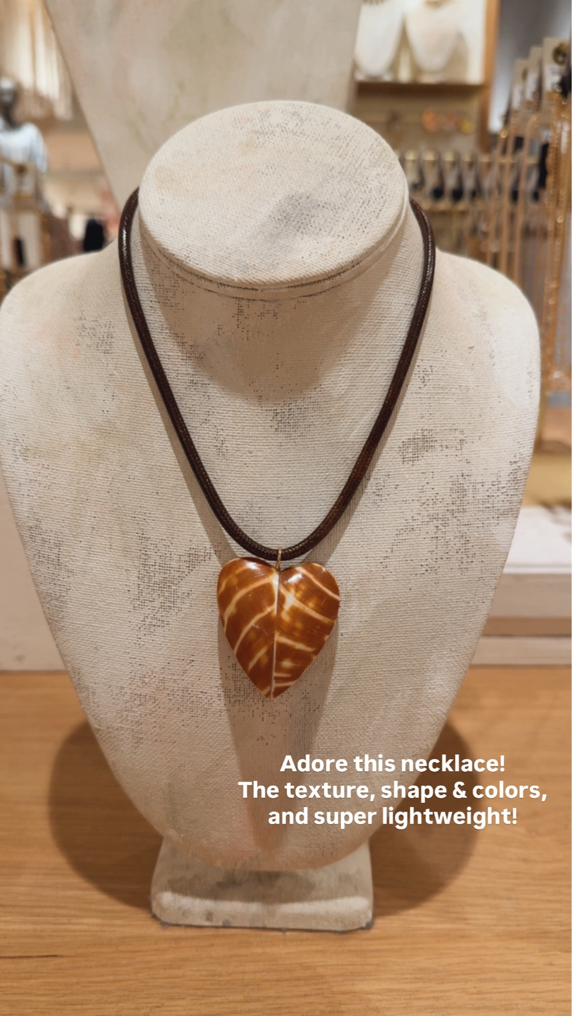 Adore this necklace!  The texture, weight and colors & it’s super lightweight! #LTKValentine

#LTKootd #LTKOver40