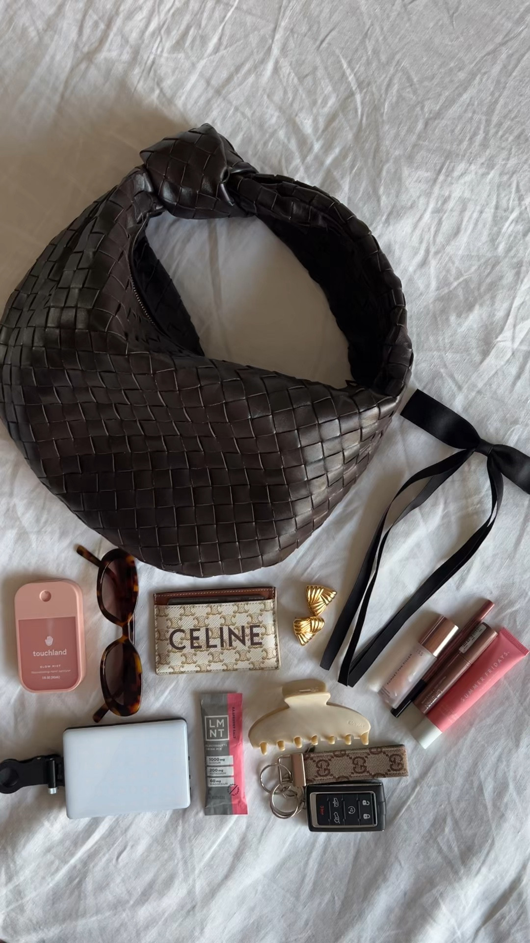 what’s in my bag 