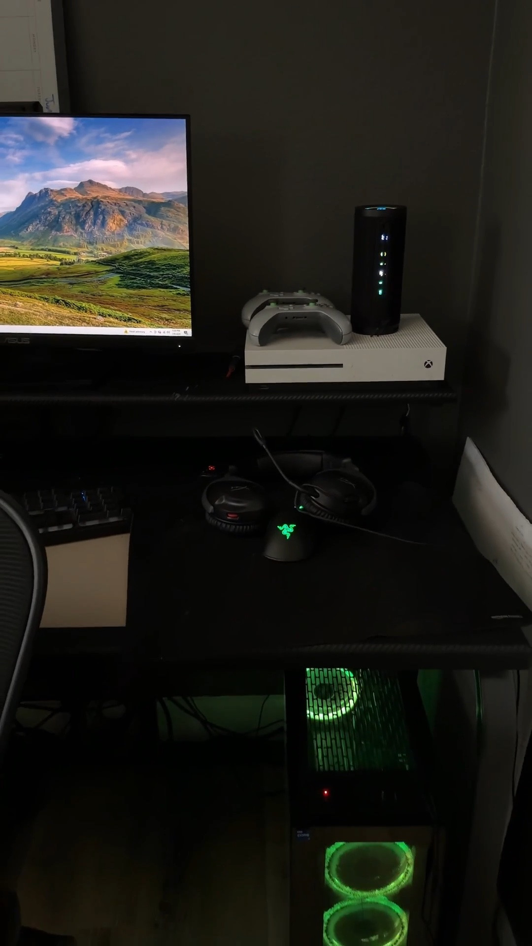 desk, speaker, chair, homework station, gaming corner

#LTKKids #LTKHome #LTKSaleAlert