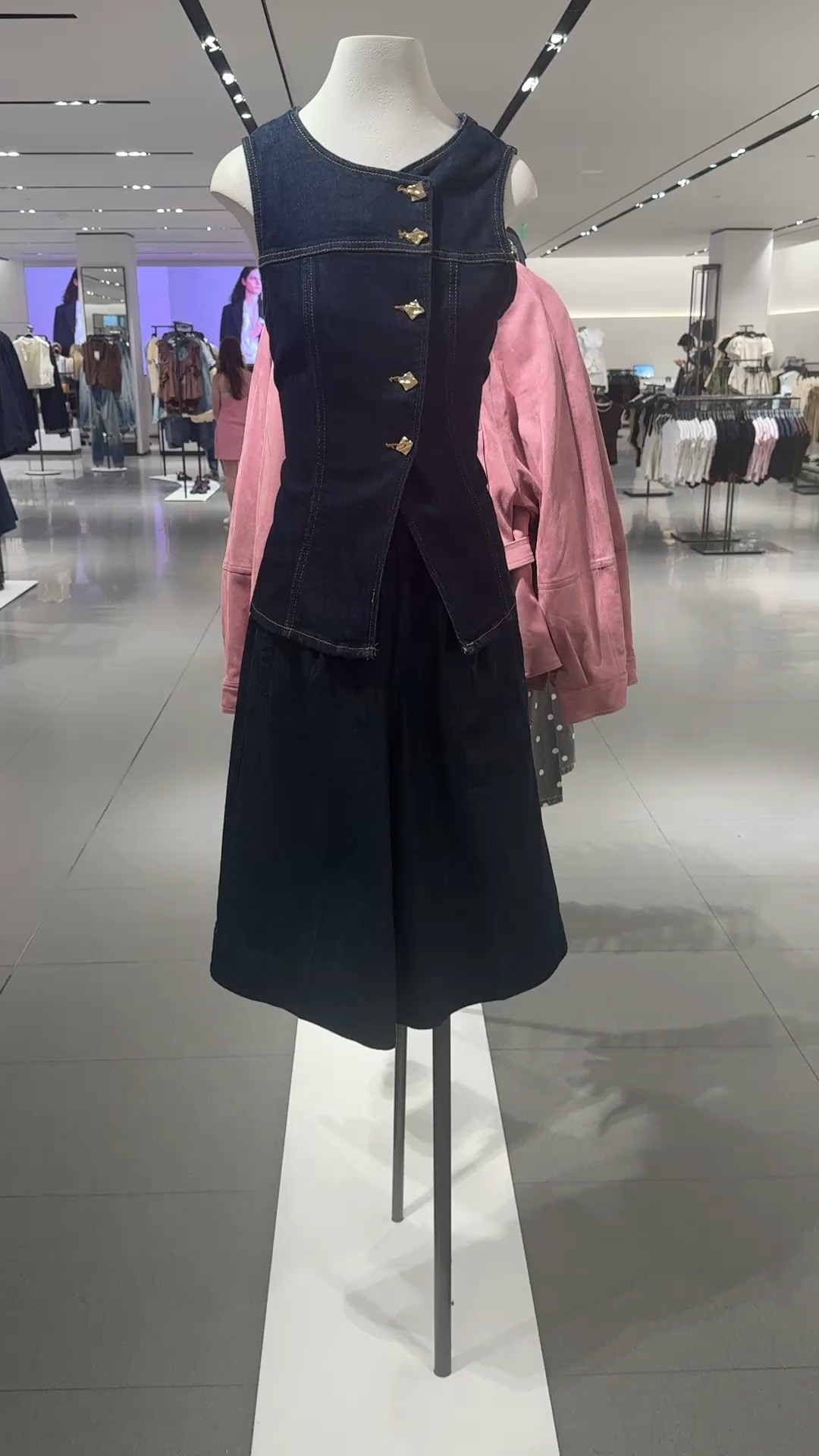 tailored denim vest makes a great staple piece for all spring outfits 2026

#LTKMidsize #LTKspringtrends #LTKspring