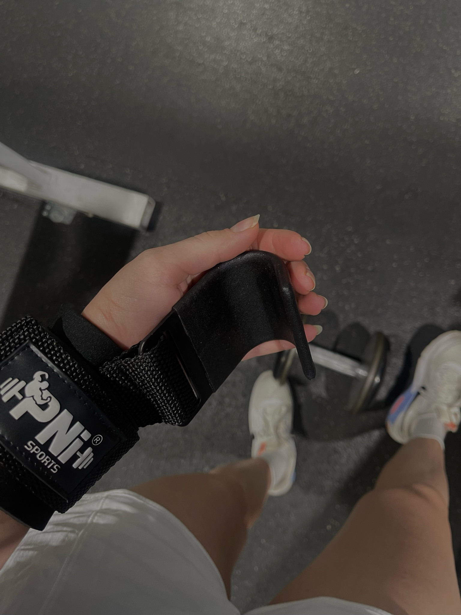 Time to lift heavier! 
I use these for support and to carry more weight when doing lower body. It helps with the pressure I put on my hands and wrists. 🙏🏻 100% recommend.! 