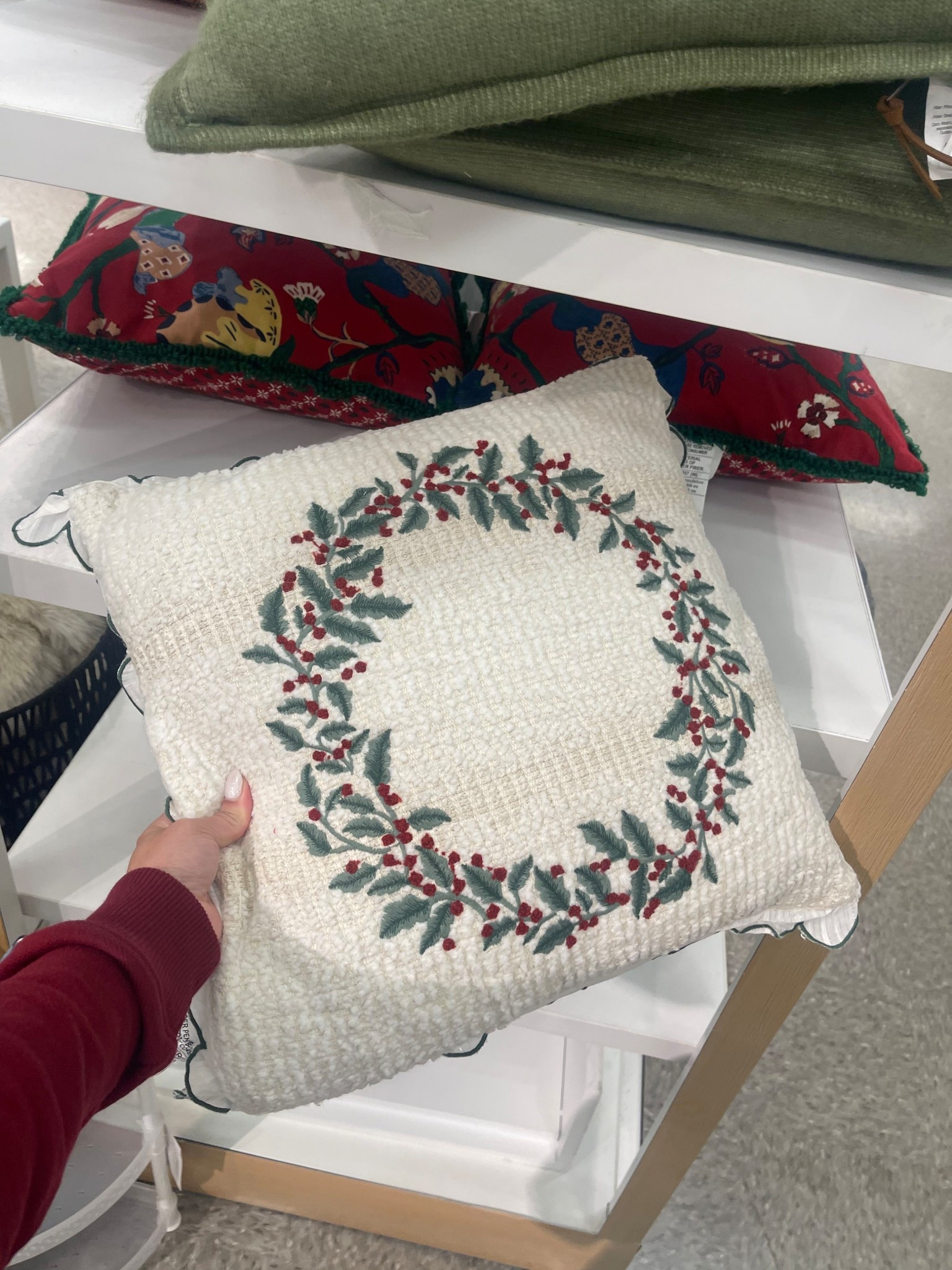 Classic Christmas wreath pillow $25 

#LTKHome #LTKHoliday #LTKGiftGuide