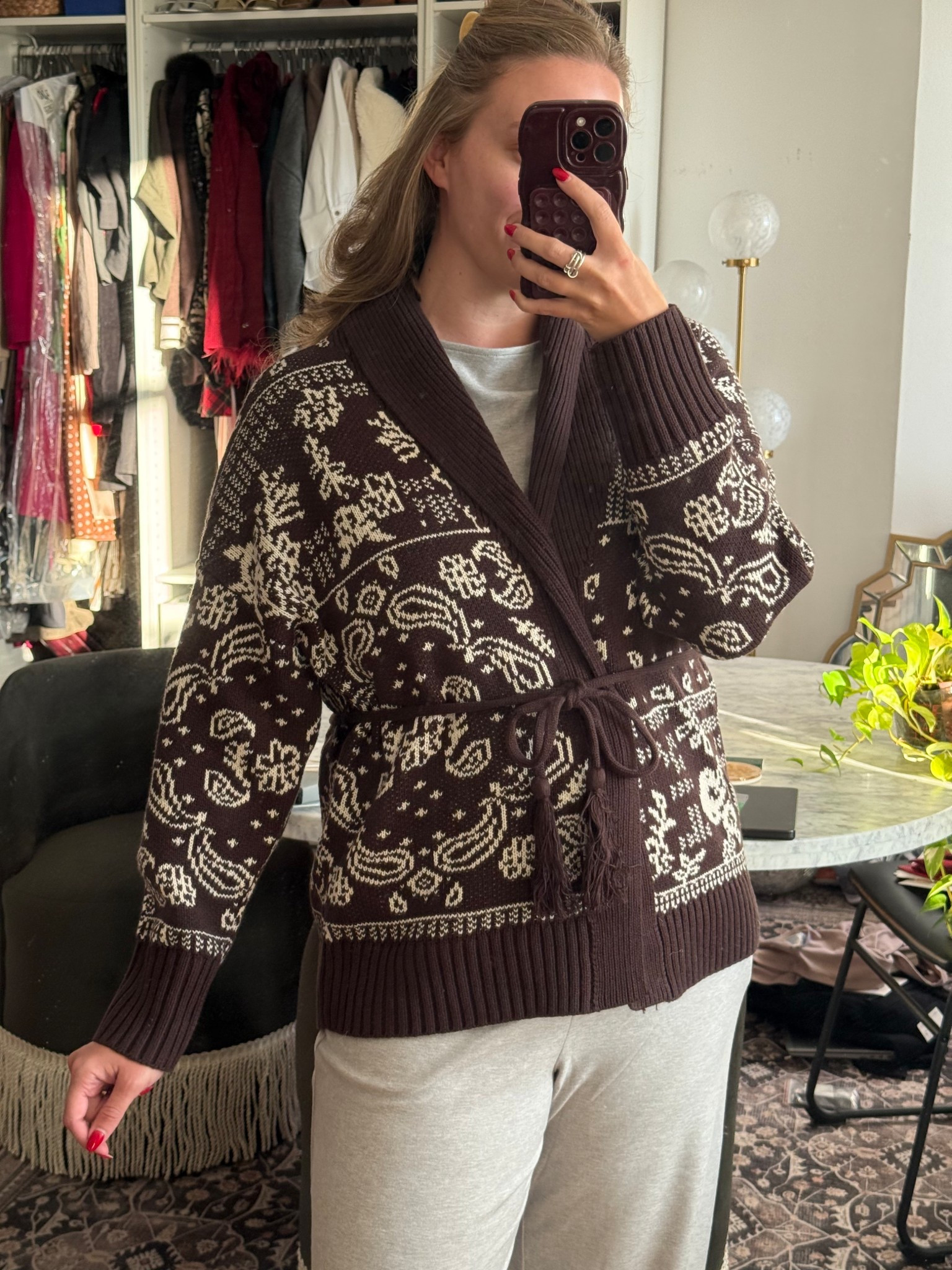 This cardigan is too good!

#LTKMidsize #LTKootd #LTKFindsUnder100