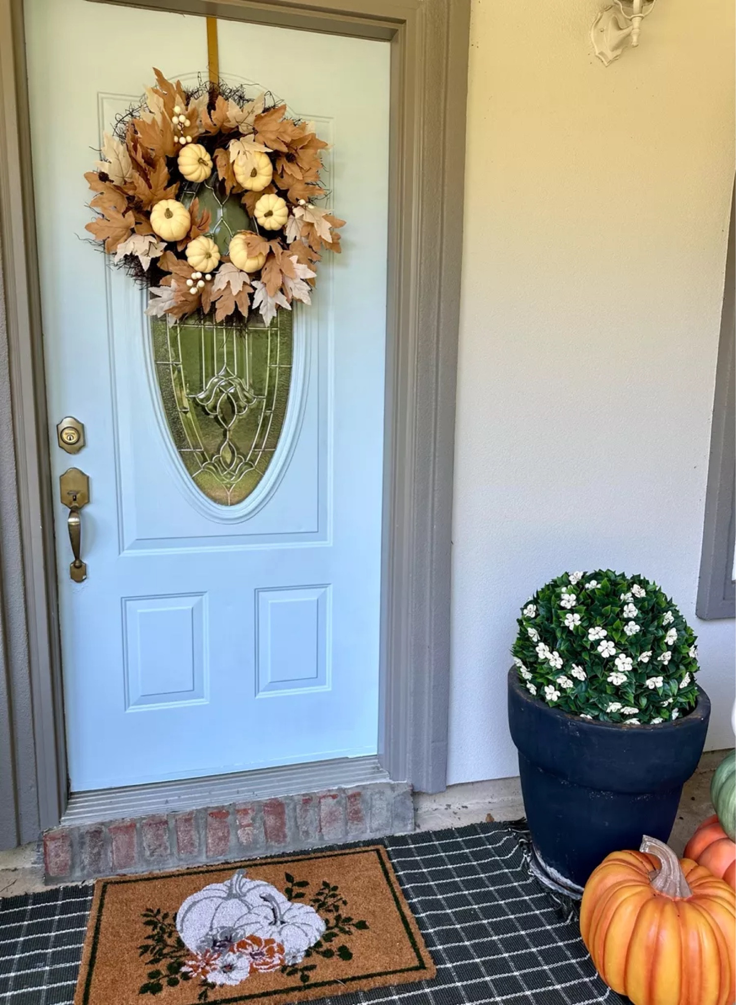 Changed the front door from a neutral to the prettiest blue with this exterior blue paint! Such great coverage with a nice finish.


#LTKStyleTip #LTKHome #LTKFindsUnder100