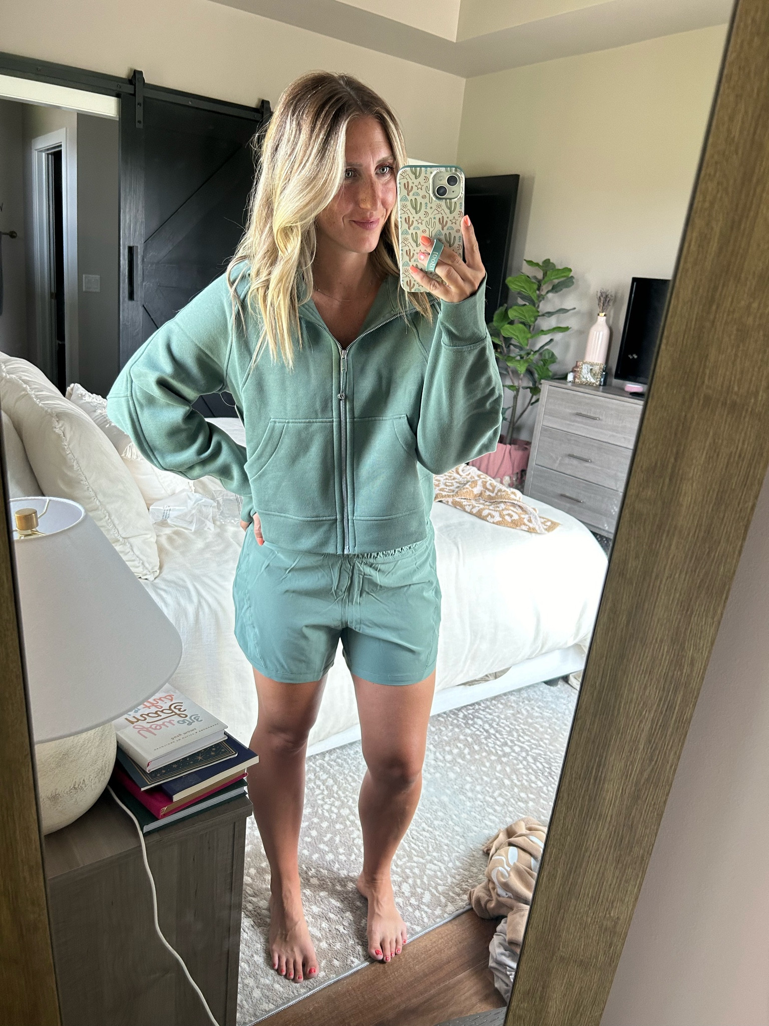 New lululemon pieces in this sooo good grey eucalyptus color! Wearing the XS/S scuba & a size 6 in the shorts!

#LTKFitness #LTKFindsUnder100 #LTKActive