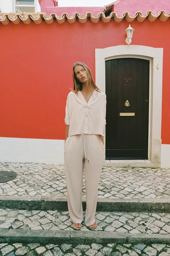 FLOWING STRAIGHT-LEG TROUSERS | Zara UK