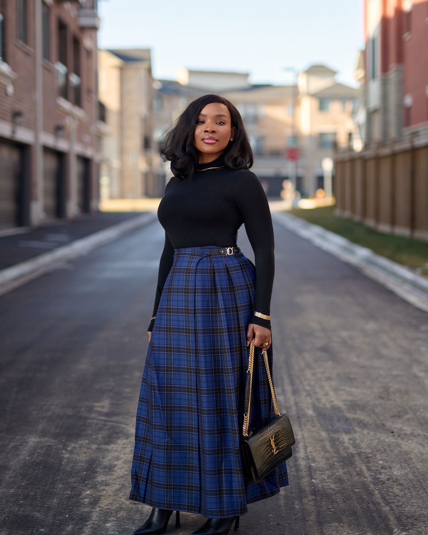 Yet another Monday to go at it! Happy New Week! 🤍✨✨
:
:
:
:
:
:
:
:
#outfitinspo #styleinspo #styled&savvy #ootd #fashion