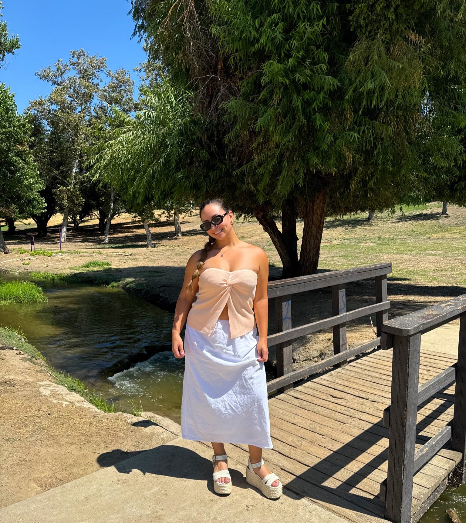 Summer’s not over yet ☀️

twist sweater tube top, tube top, summer outfit


#LTKBacktoSchool #LTKSeasonal #LTKStyleTip