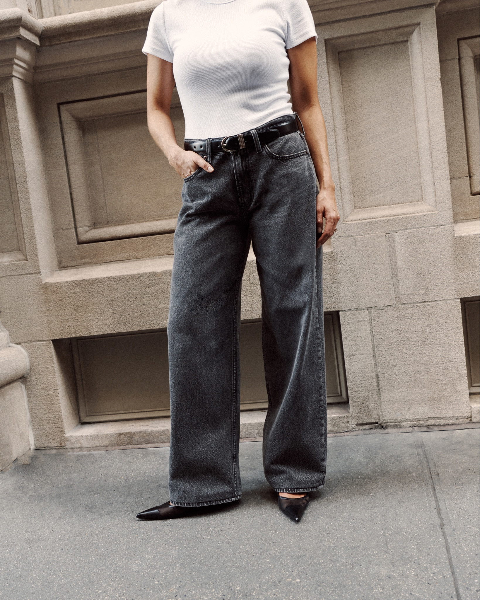 Code AFKathleen for 20% off my collection with Abercrombie! 
Wearing a small in tee & cardigan, 27 long in jeans, linking similar shoes. 
#KathleenPost #AFxKP #Abercrombie #falloutfit #fallfashion

#LTKStyleTip #LTKSeasonal