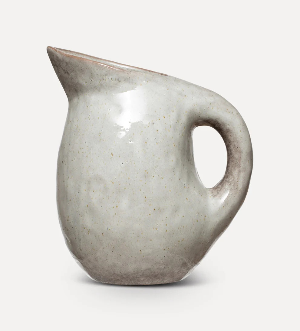 Daveny Pitcher | Le Maé by Lindye