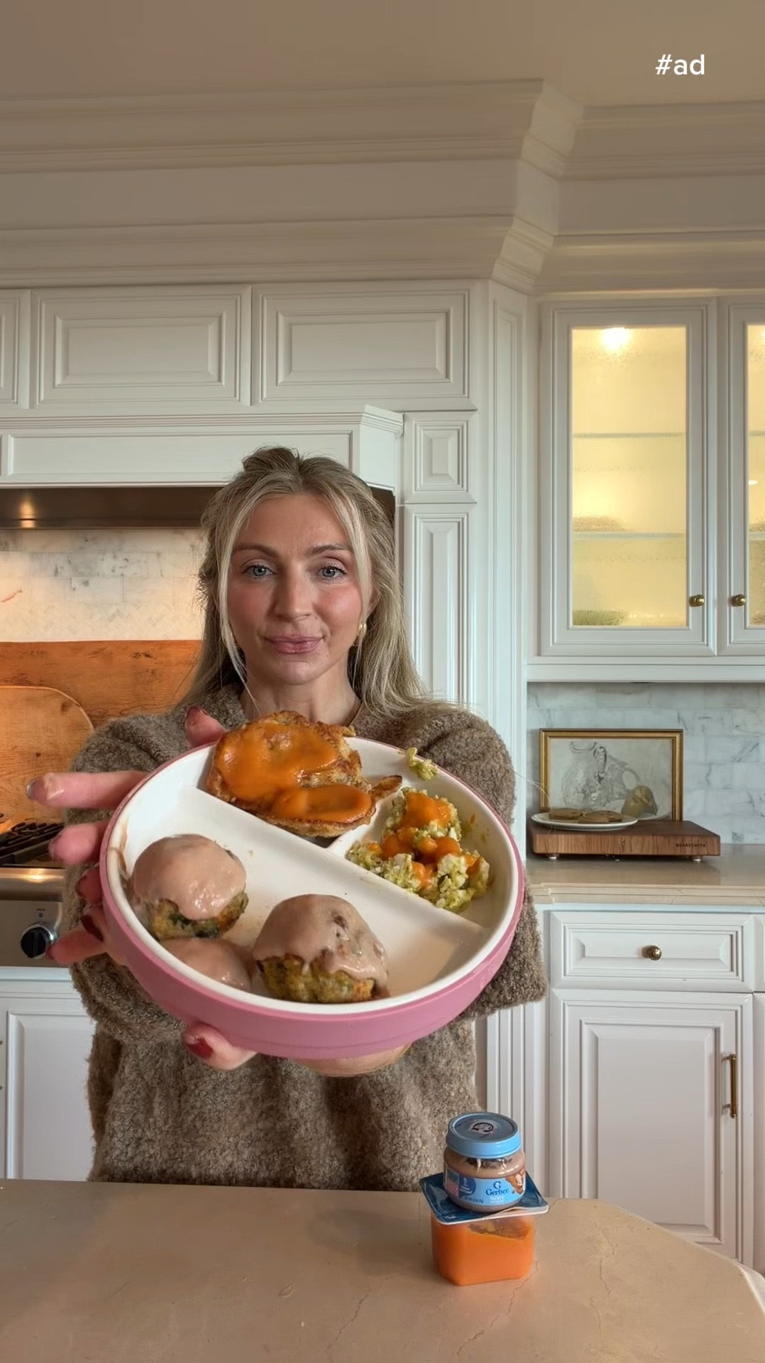 #ad what my 9 month old ate for dinner! We love adding purées to all her meals for added texture and flavors! @gerber @target #targetpartner