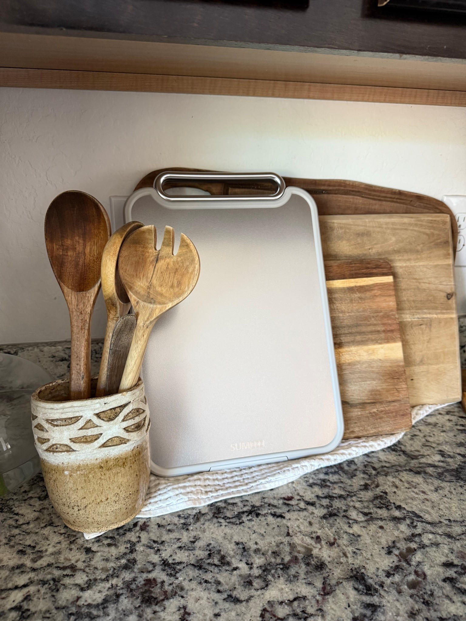 Solved the hygienic meat cutting issue with this stainless steel board! 