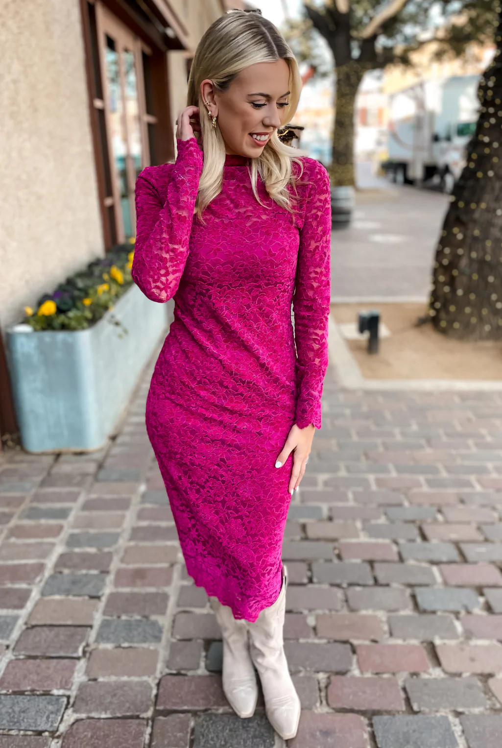 Vivienne Lace Dress - Fuchsia | Tucker Brown