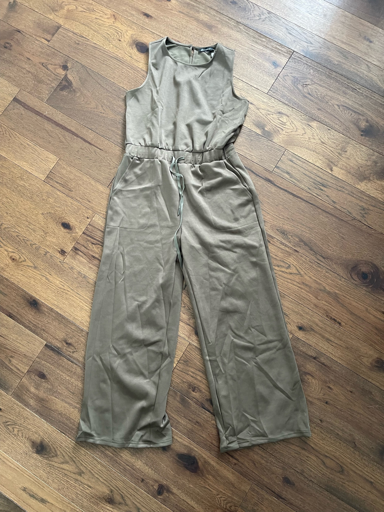 Travel outfit, jumpsuit, dupe, vacation outfit

#LTKfindsunder50 #LTKmidsize #LTKfindsunder100