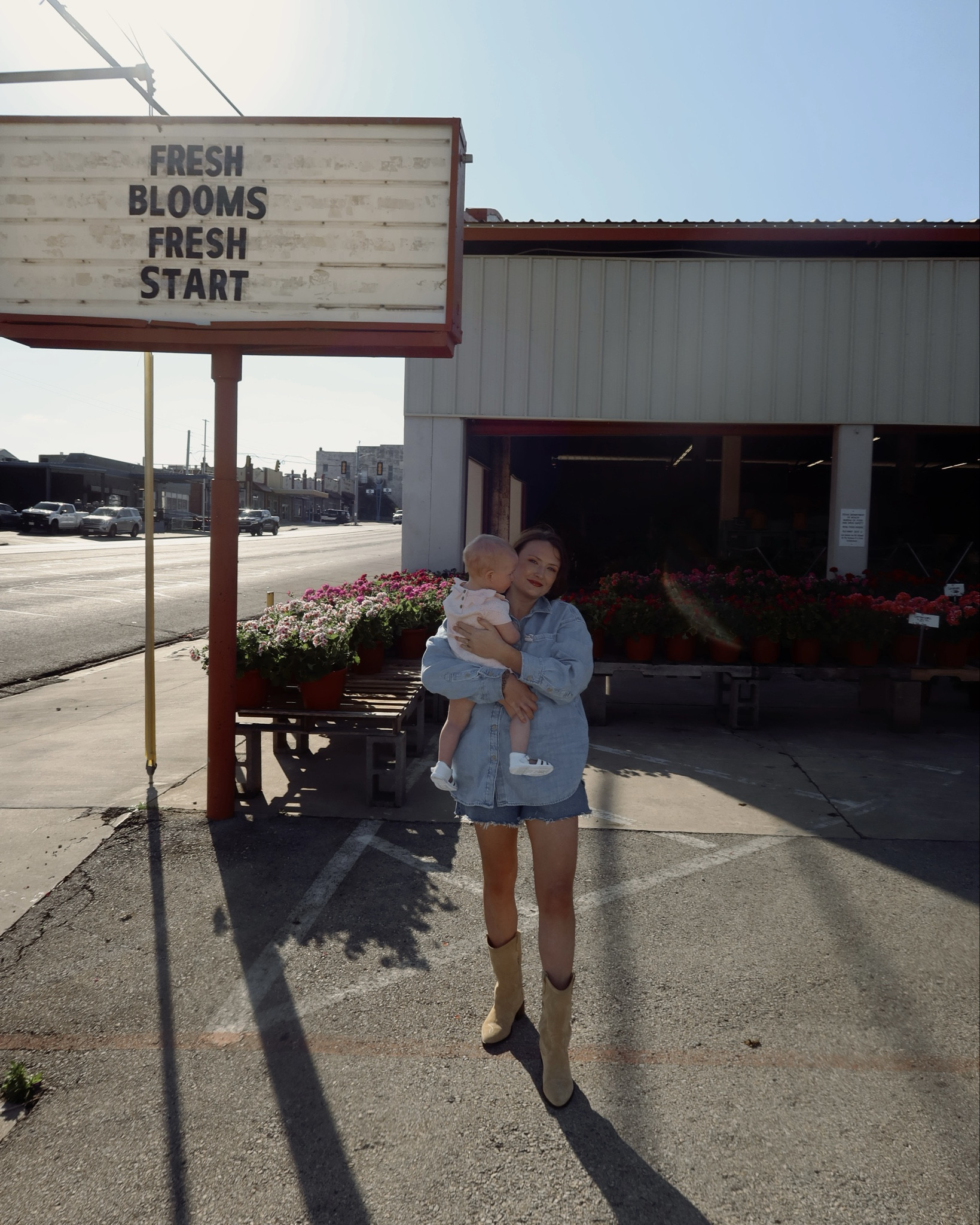 Love grows here 👩🏻‍🌾🌷🍓 

#springflowers #inbloom #springootd #motherhood #toddlermom

#LTKdayinmylife #LTKmomlife #LTKKids