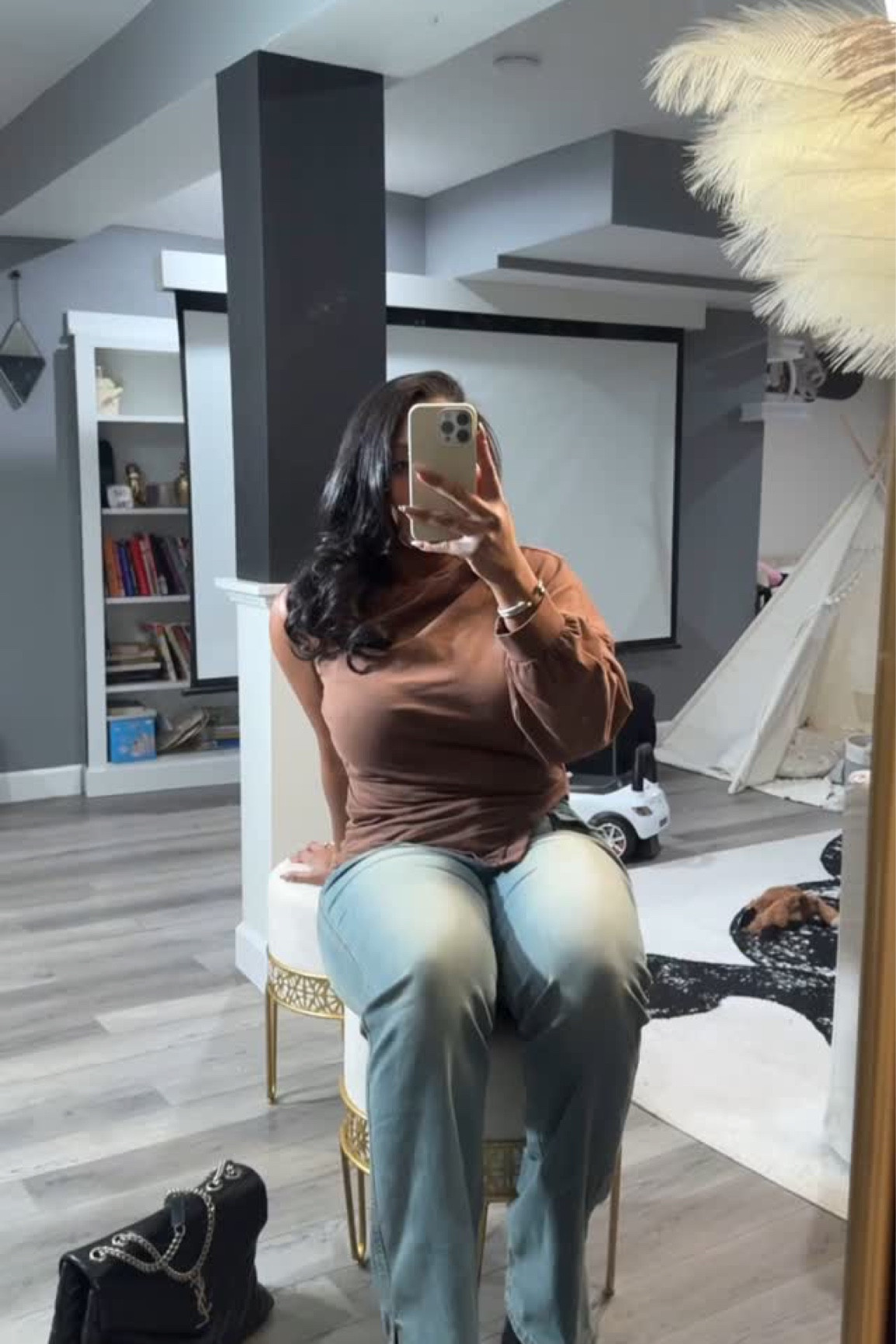 ✨ Comment “SHOP” below for a direct link to shop all the pieces in this outfit!

✨ Day 1: Styling My Low Contrast Wardrobe ✨

Welcome to my 30 Days of Low Contrast Wardrobe Styling series! I’m so excited to show you how I make the most of my neutral, understated closet featuring timeless nudes, creams, blacks, whites, and earthy tones.

#LTKFindsUnder100 #LTKStyleTip #LTKFindsUnder50