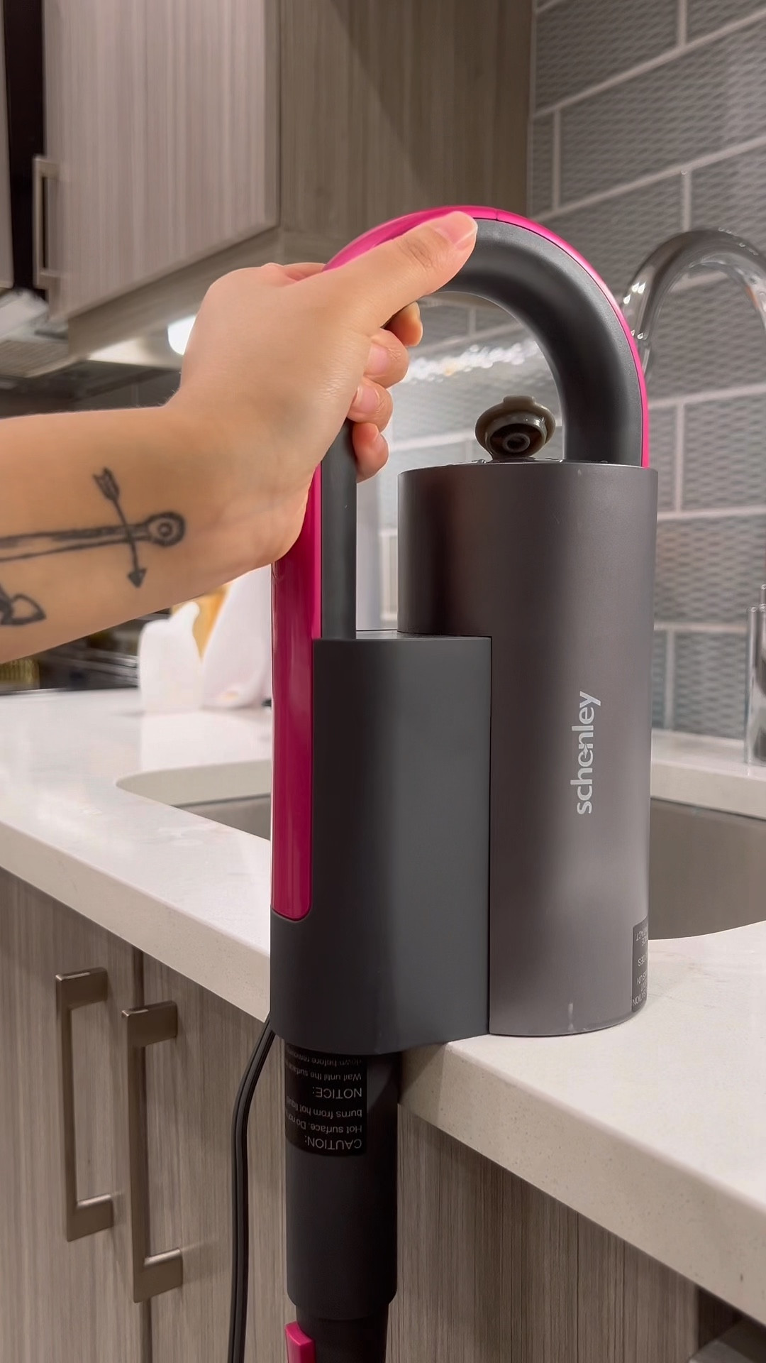 this 7in1 steam mop makes spring cleaning so easy 😍 
spring cleaning | cleaning tools 

#LTKVideo #LTKHome #LTKFindsUnder100