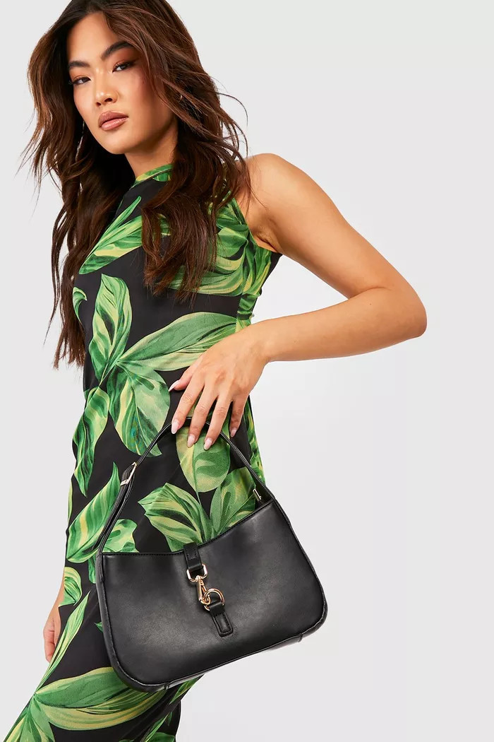 Basic Shoulder Bag | Boohoo.com (US & CA)