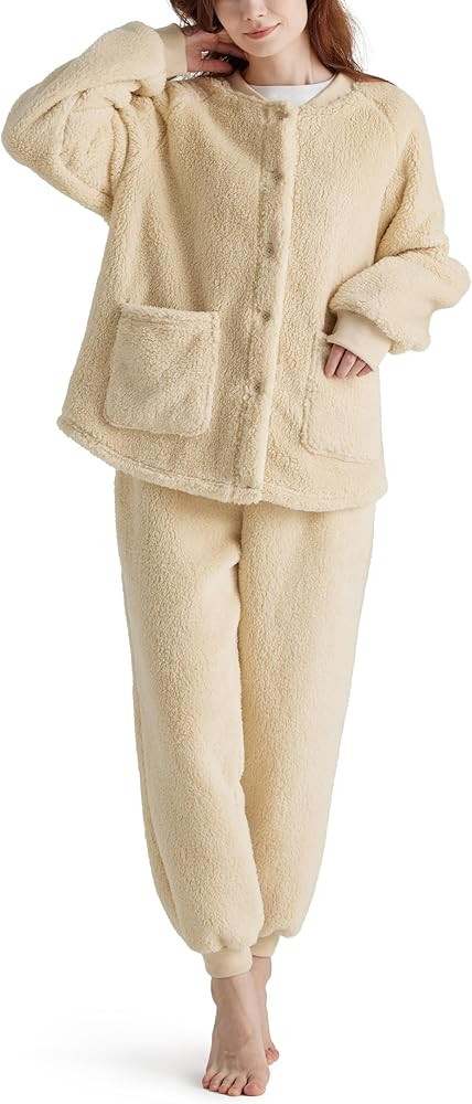 Bedsure Womens Pajama Sets, Fuzzy Fleece Pajama Loungewear, 2 Piece Winter Sherpa Sleepwear Soft ... | Amazon (US)