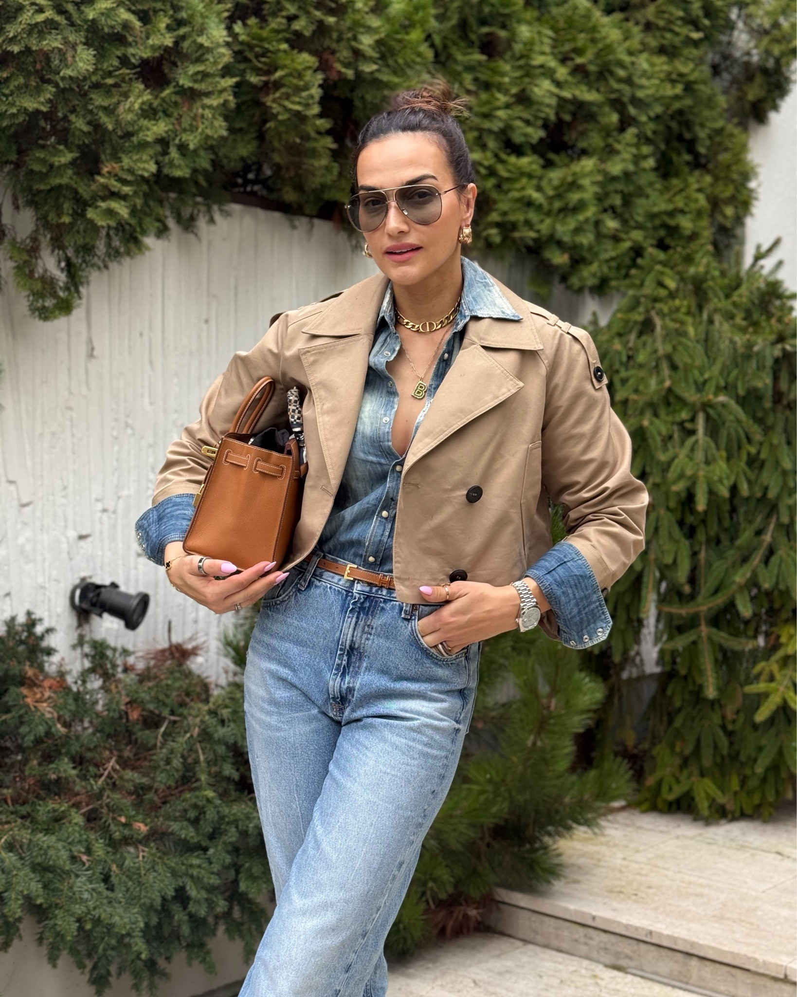 Effortless spring layering.
The short trench.

#LTKjeans #LTKspring #LTKstyletip