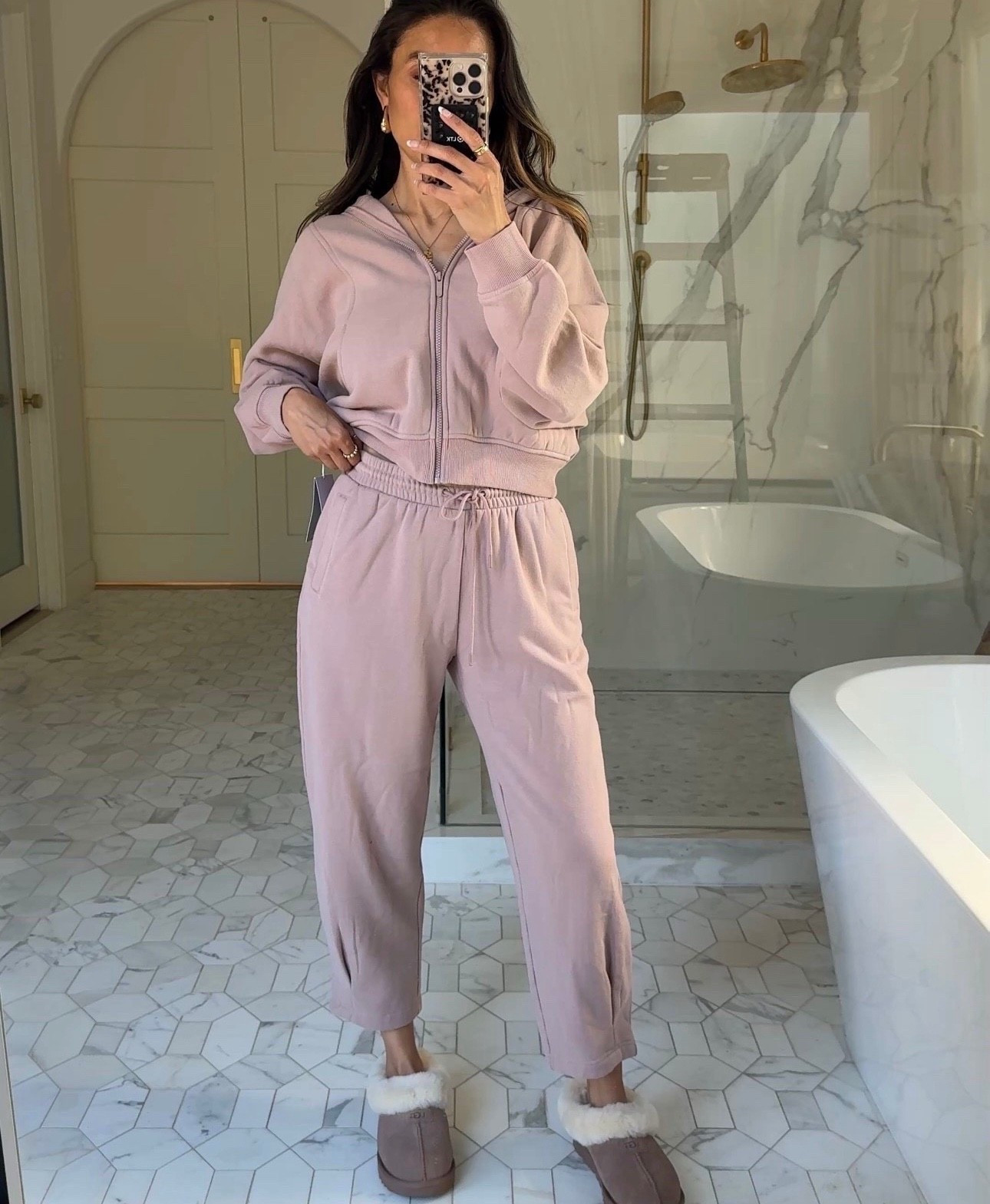 Scroll to shop! Follow for more finds! Xo! 🥰 

#LTKFindsUnder50 #LTKootd #LTKFindsUnder100